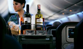 飞机酒水携带规定 飞机能带酒水吗
